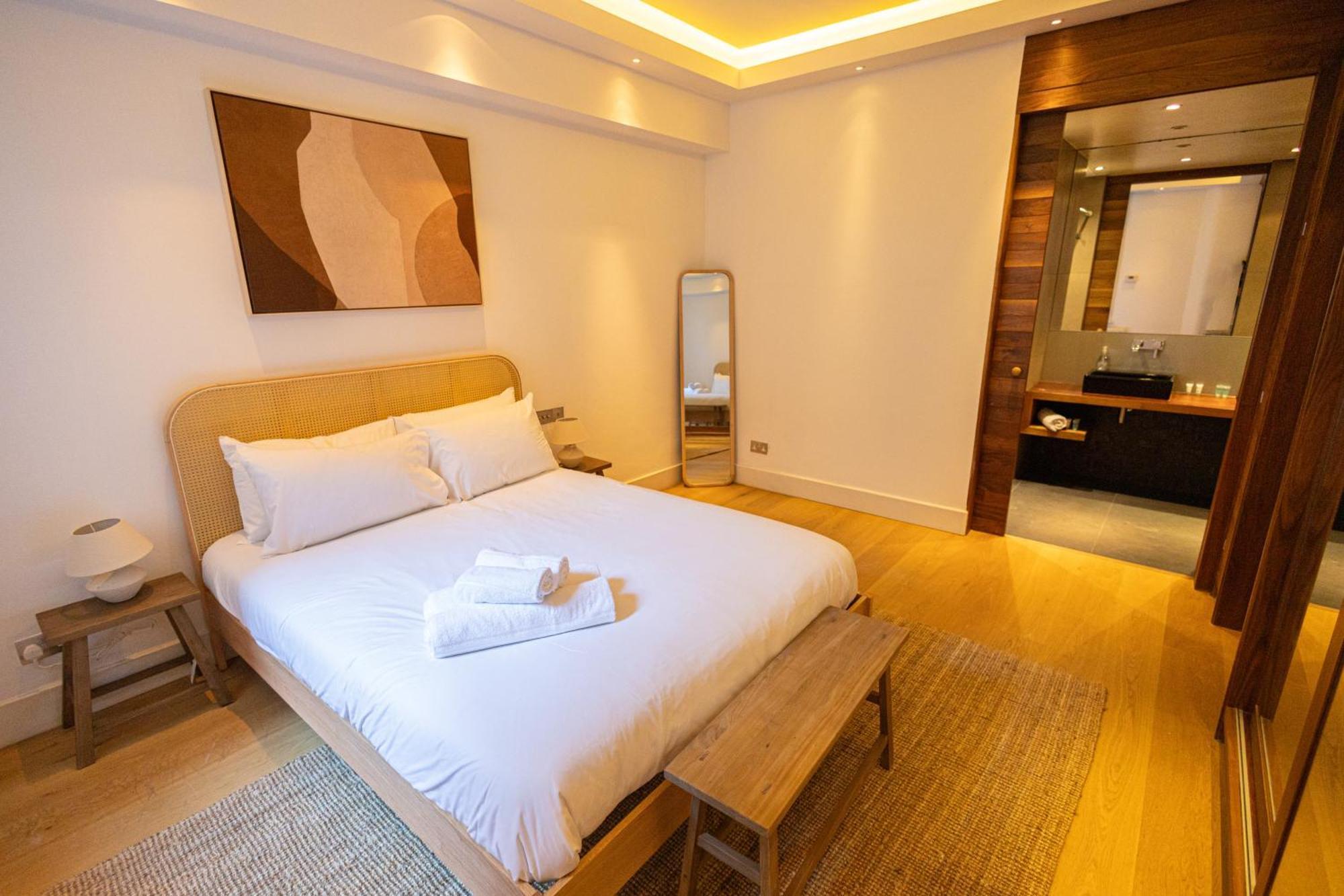 2Bedroom Gem In The Heart Of Kensington Londra Esterno foto