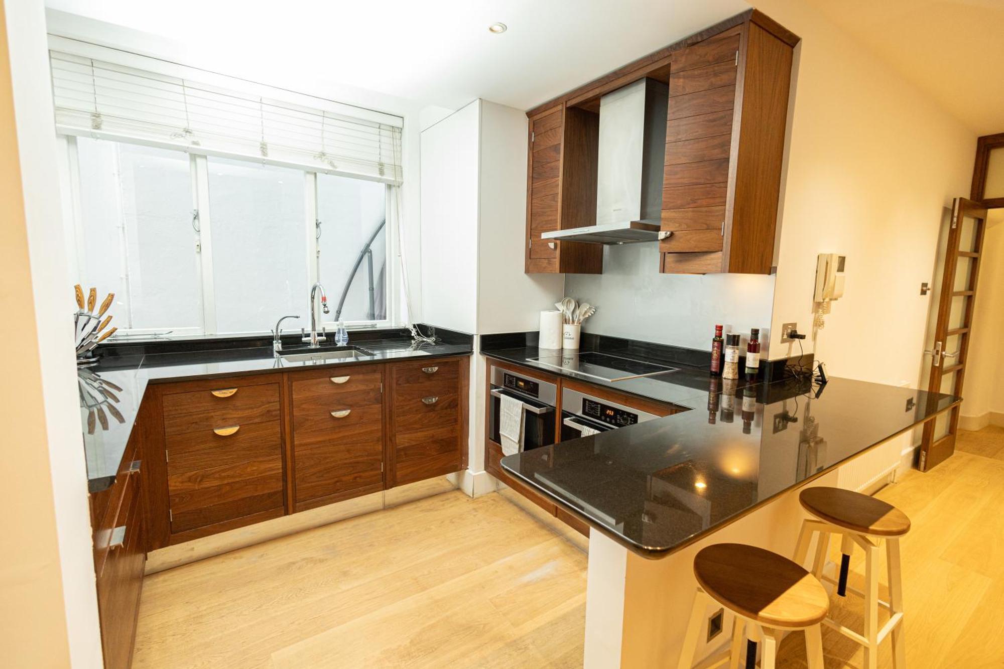 2Bedroom Gem In The Heart Of Kensington Londra Esterno foto