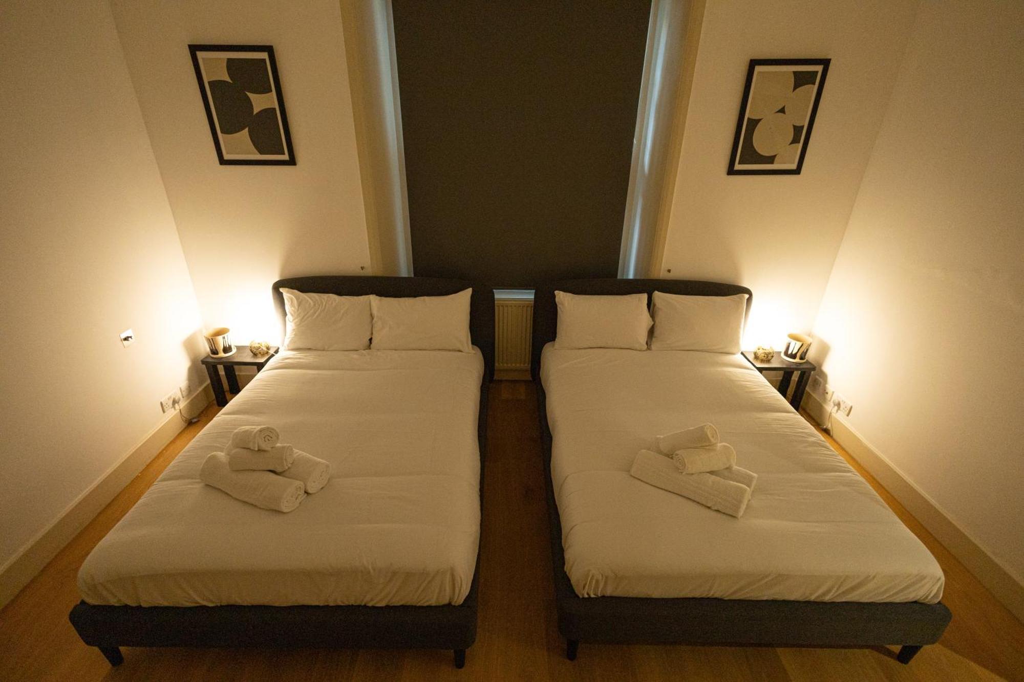 2Bedroom Gem In The Heart Of Kensington Londra Esterno foto