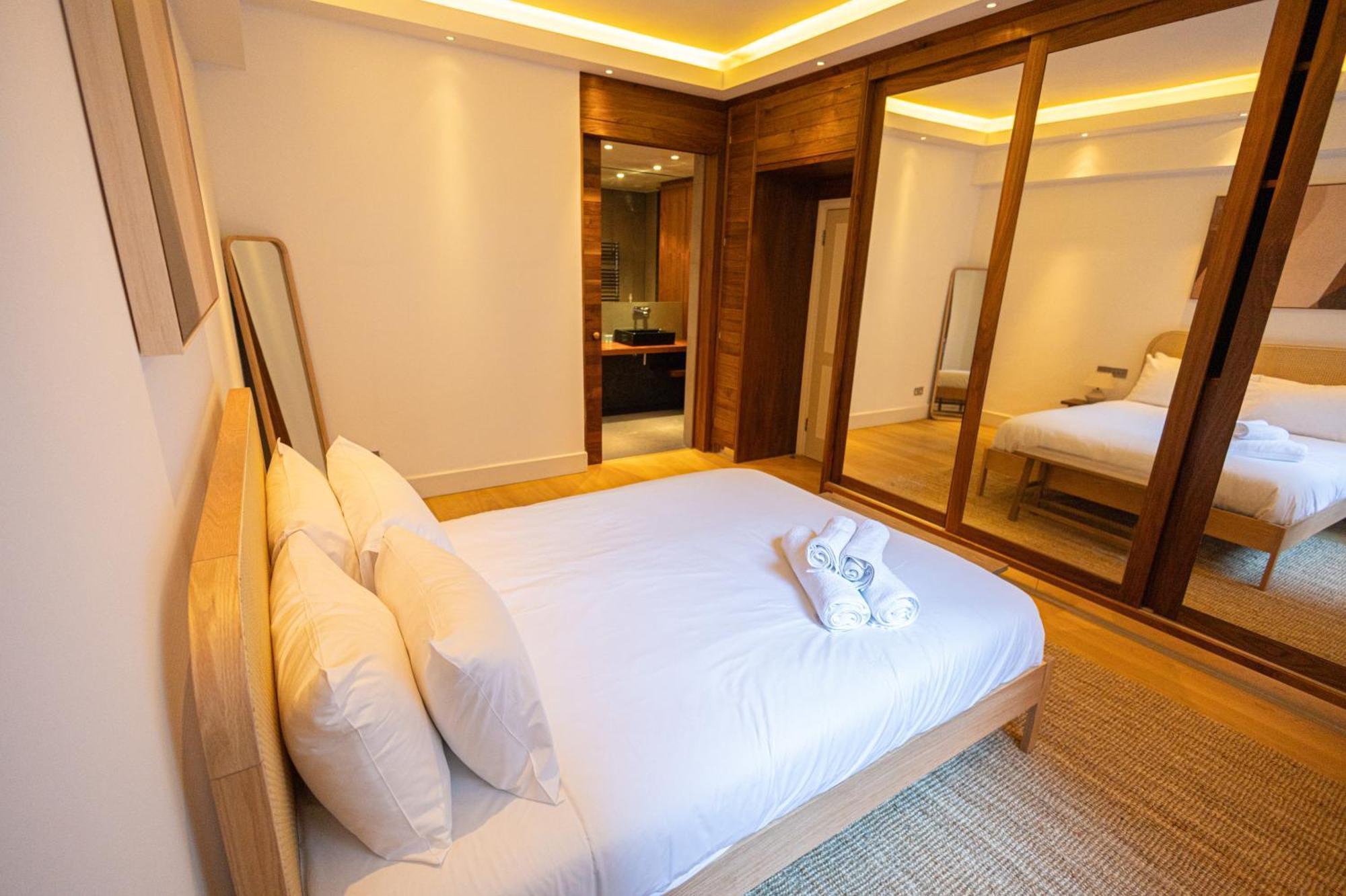 2Bedroom Gem In The Heart Of Kensington Londra Esterno foto
