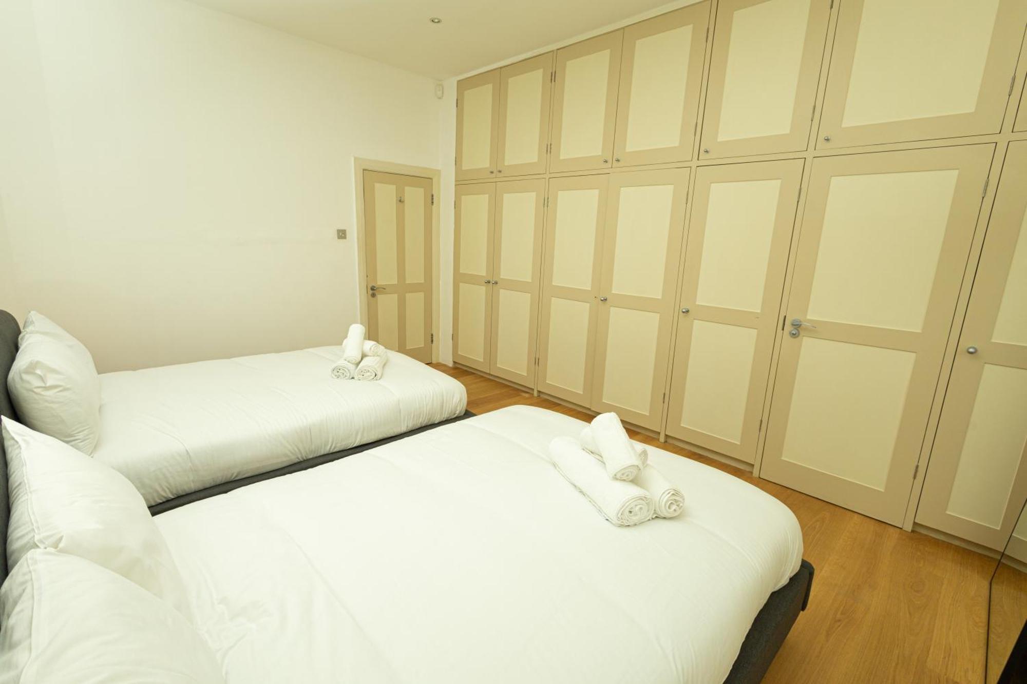 2Bedroom Gem In The Heart Of Kensington Londra Esterno foto